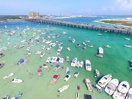 Crab Island with Marler Bridge - boats on turquoise water